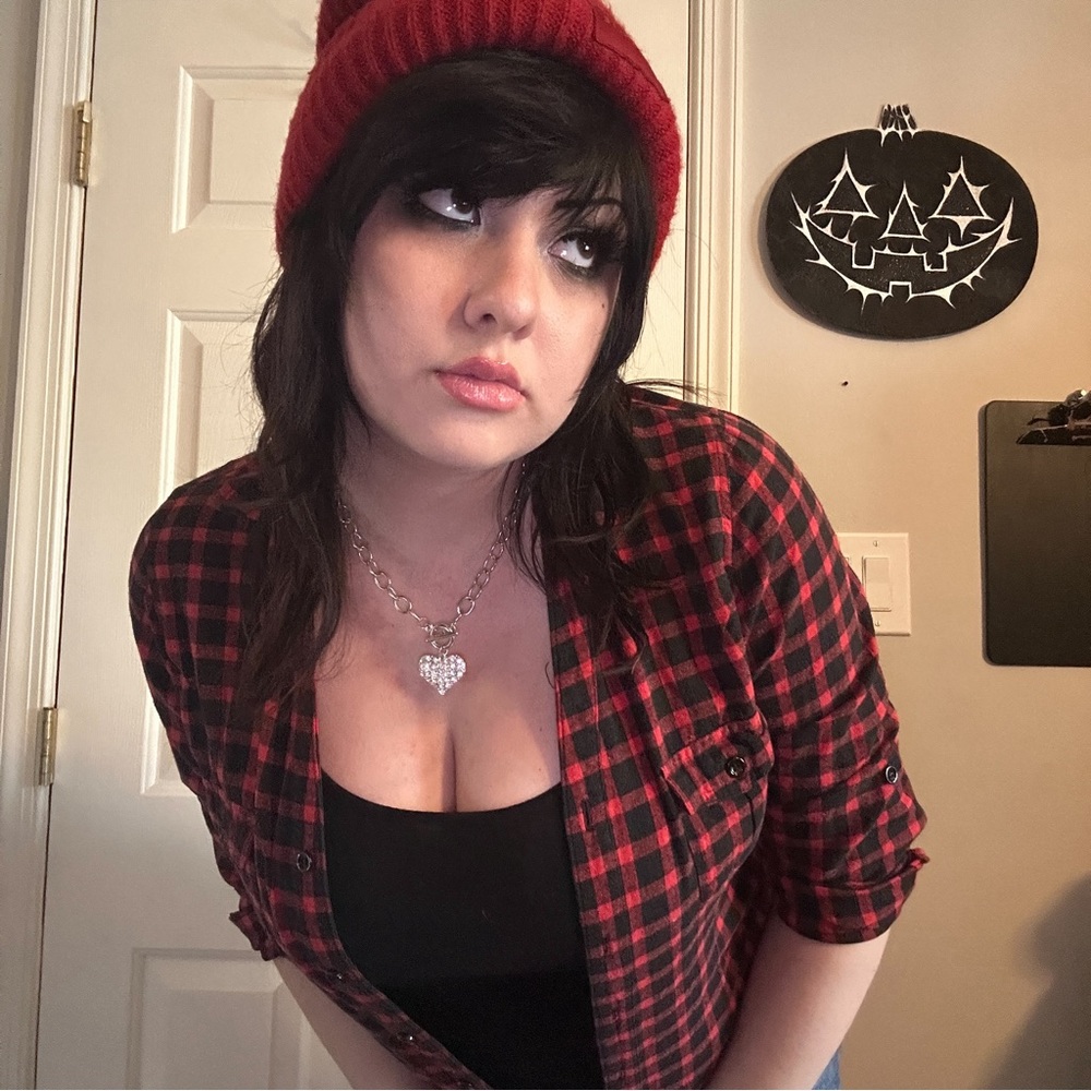 black & red plaid flannel button up